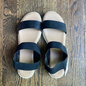Kensie Sandals